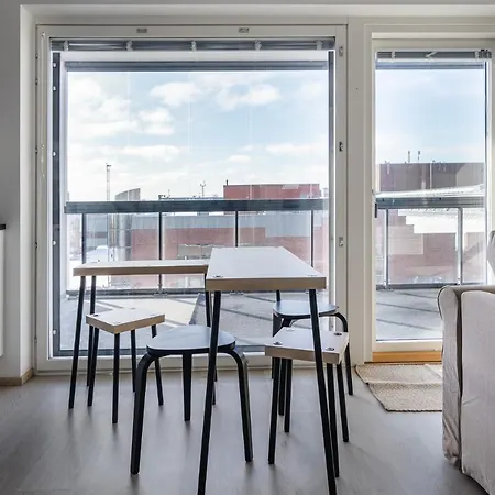 Apartment Tyylikas Huoneisto Logomon Vieressa!