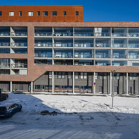 Tyylikas Huoneisto Logomon Vieressa!